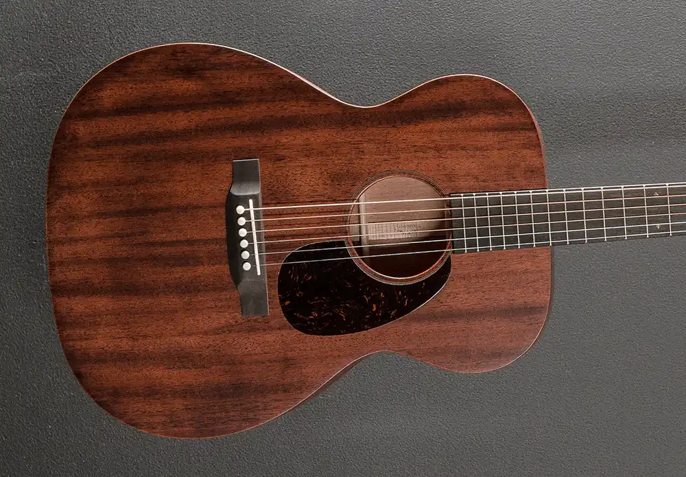 New for 2025 000-17– Dave's Guitar Shop Top Pick
