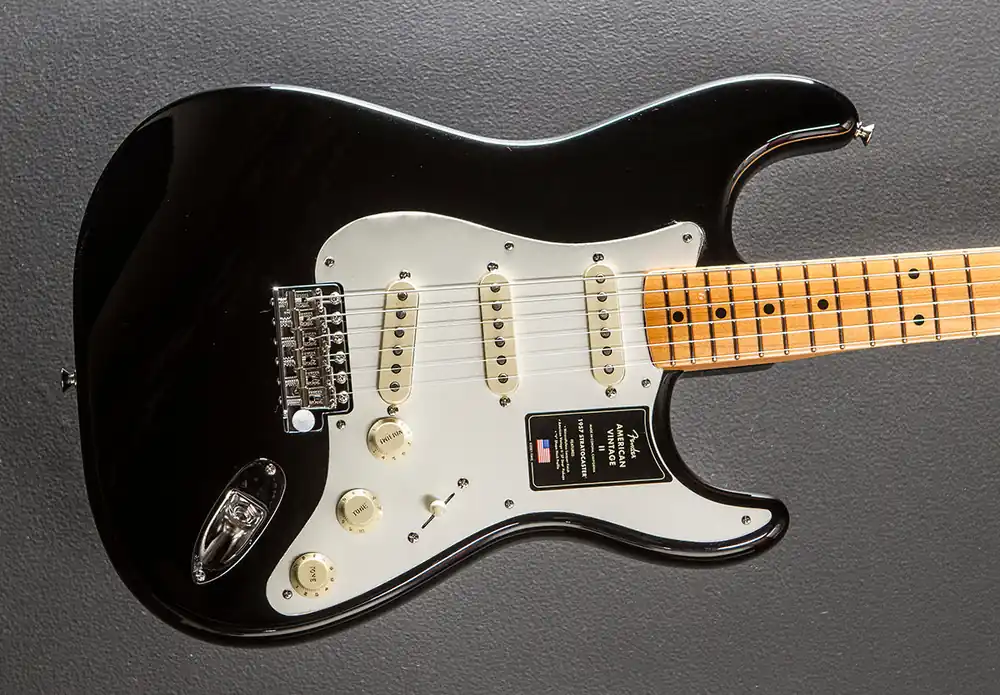 Last Chance American Vintage II 1957 Stratocaster - Black– Dave's Guitar Shop
