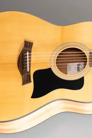 117e– Dave's Guitar Shop Latest