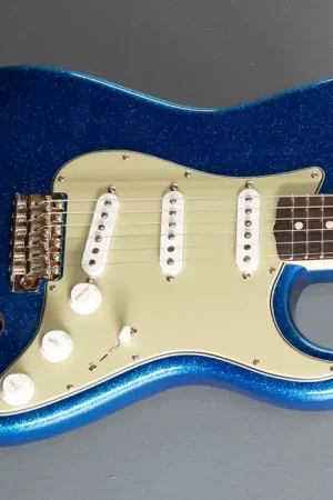 Weekend Sale 1963 NOS Stratocaster - Blue Sparkle– Dave's Guitar Shop