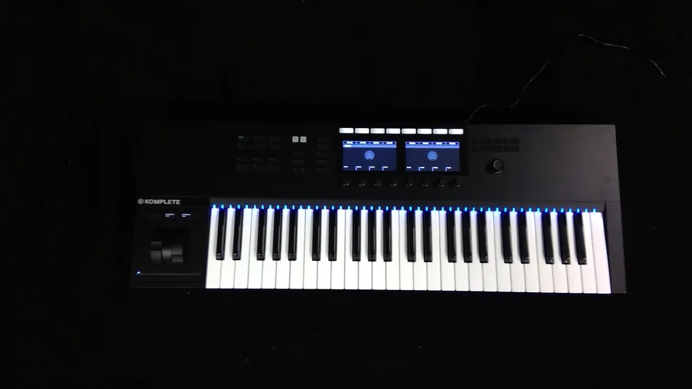 Komplete Kontrol S49– Dave's Guitar Shop Super Sale