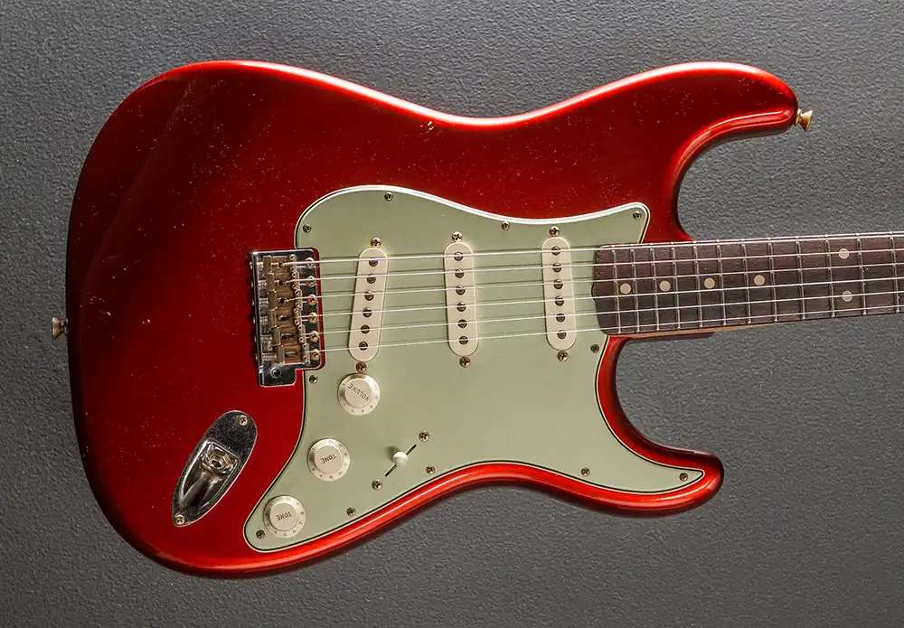Sale 1960 Journeyman Relic Strat– Dave's Guitar Shop