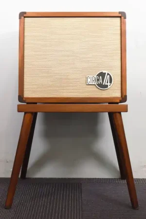 Worldwide Shipping Circa 74 Acoustic Amplifier & Stand– Dave's Guitar Shop