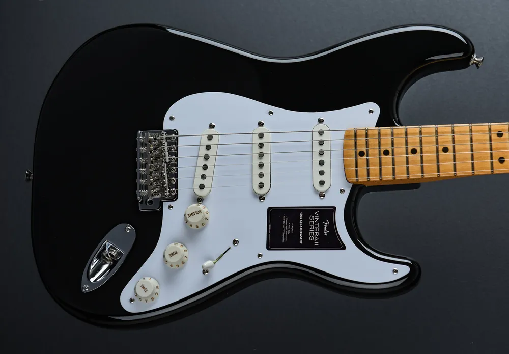 Bulk Order Vintera II 50's Stratocaster - Black– Dave's Guitar Shop