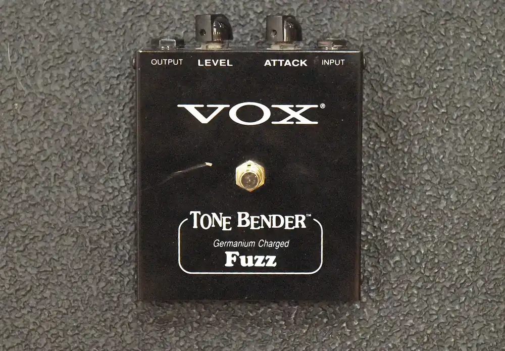 V829 Tone Bender, Recent– Dave's Guitar Shop Crafted