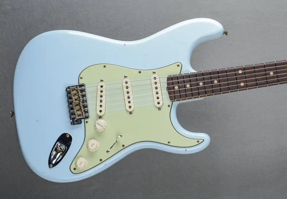1960 Journeyman Relic Strat– Dave's Guitar Shop Fast Shipping