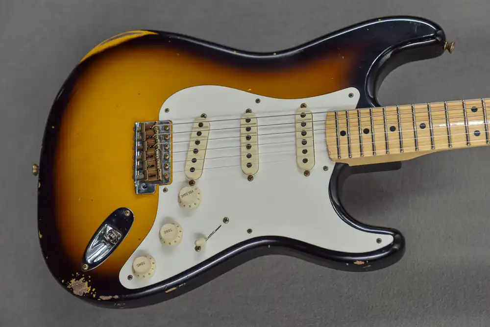 Latest 1957 Relic Strat– Dave's Guitar Shop