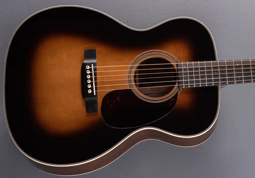 Latest 000-28EC Eric Clapton Sunburst– Dave's Guitar Shop