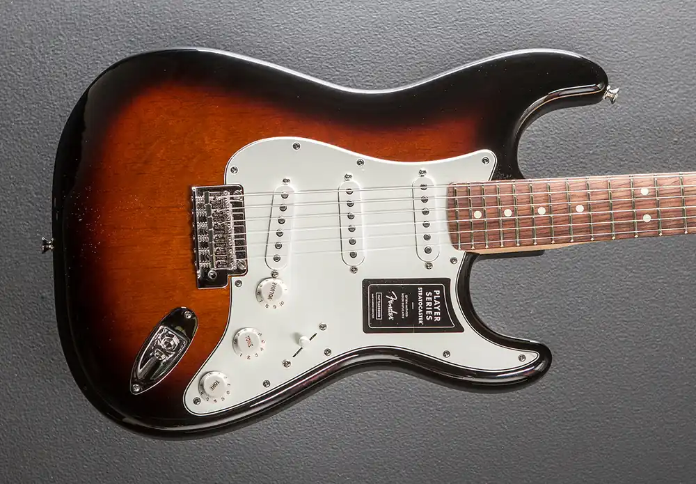 Fan Favorite Player Stratocaster - 3 Color Sunburst w/Pau Ferro– Dave's Guitar Shop