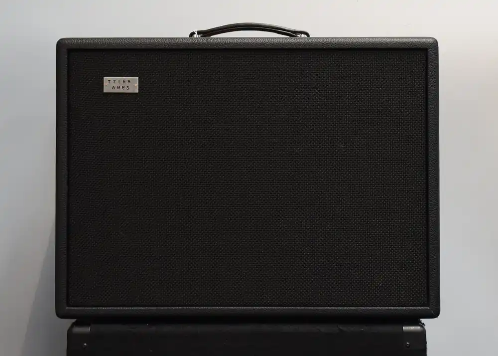 Limited Edition HM-18 Twin 1x10 and 1x12– Dave's Guitar Shop