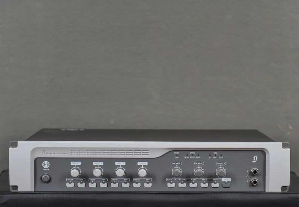 Reduced Price 003 Rack, Recent– Dave's Guitar Shop